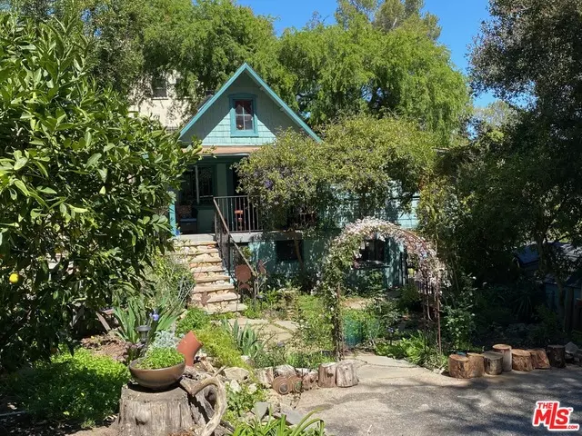 19711 Valley View Dr, Topanga, CA 90290