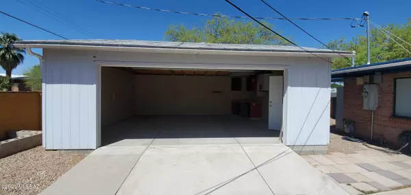 Tucson, AZ 85711,5802 E Rosewood Street