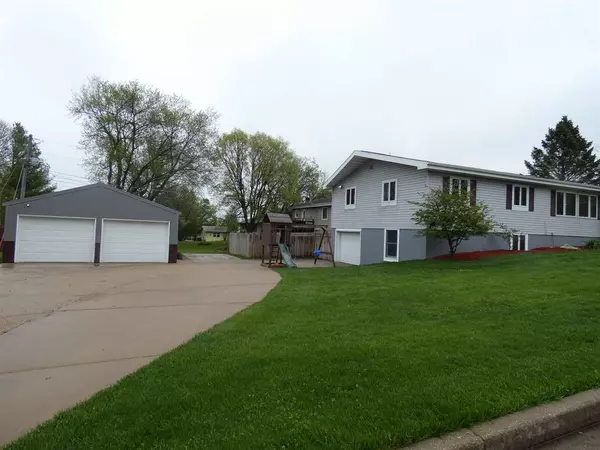 Dodgeville, WI 53533,215 S Virginia Ct