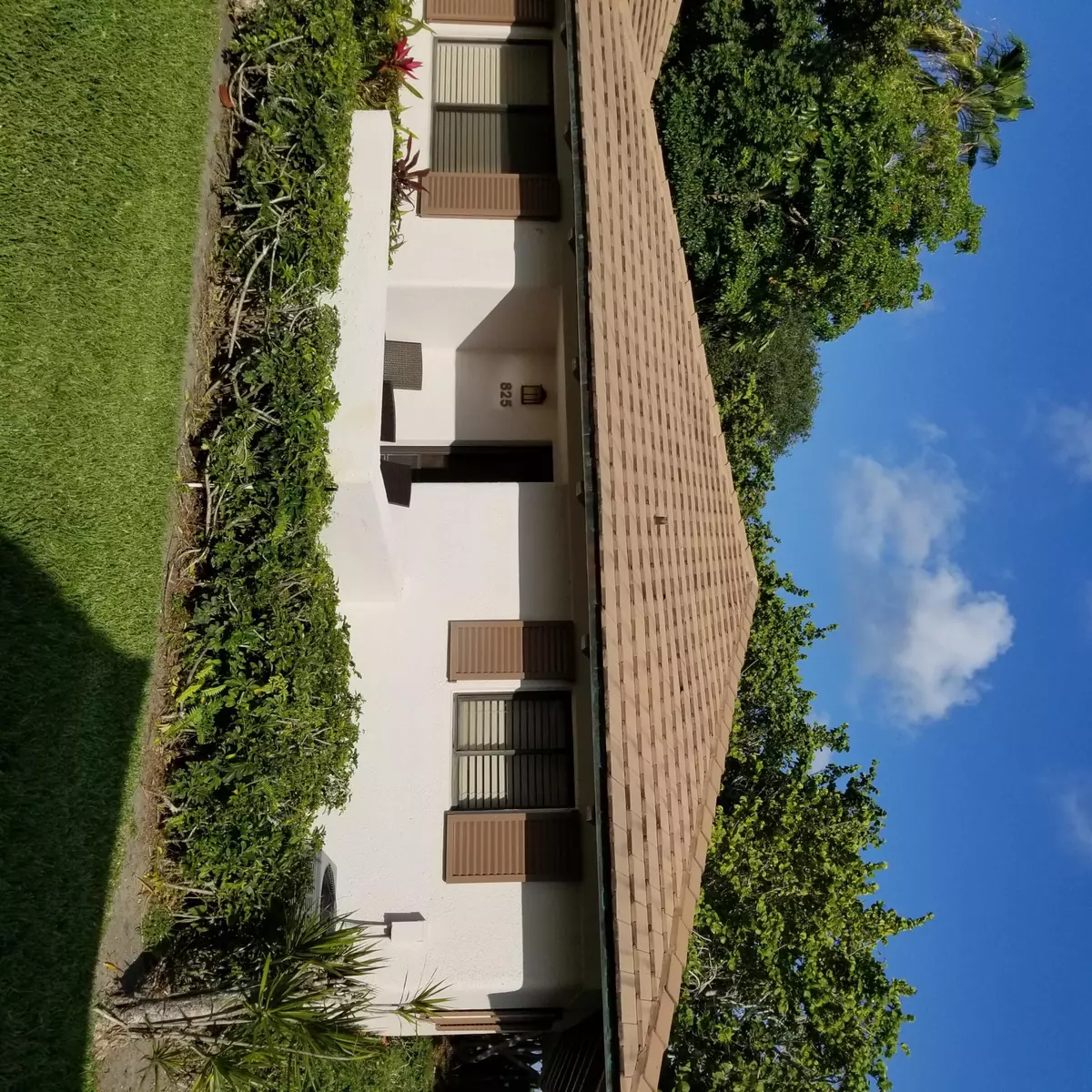 Palm Beach Gardens, FL 33418,825 Club DR