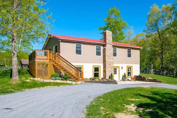 325 SADDLE RIDGE RD, Mcdowell, VA 24458