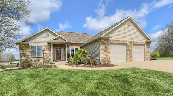 3685 N Saddlebrook Lane, Warsaw, IN 46582-5827