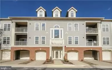 11306 WESTBROOK MILL LN #204, Fairfax, VA 22030