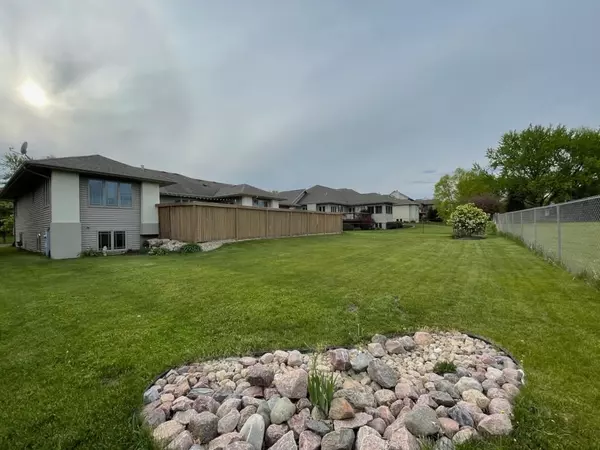 Mcfarland, WI 53558,6619 Meredith Way