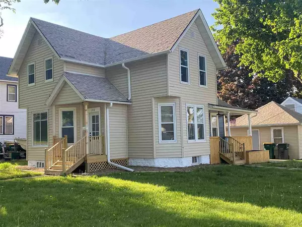 102 W Brown St, Waupun, WI 53963