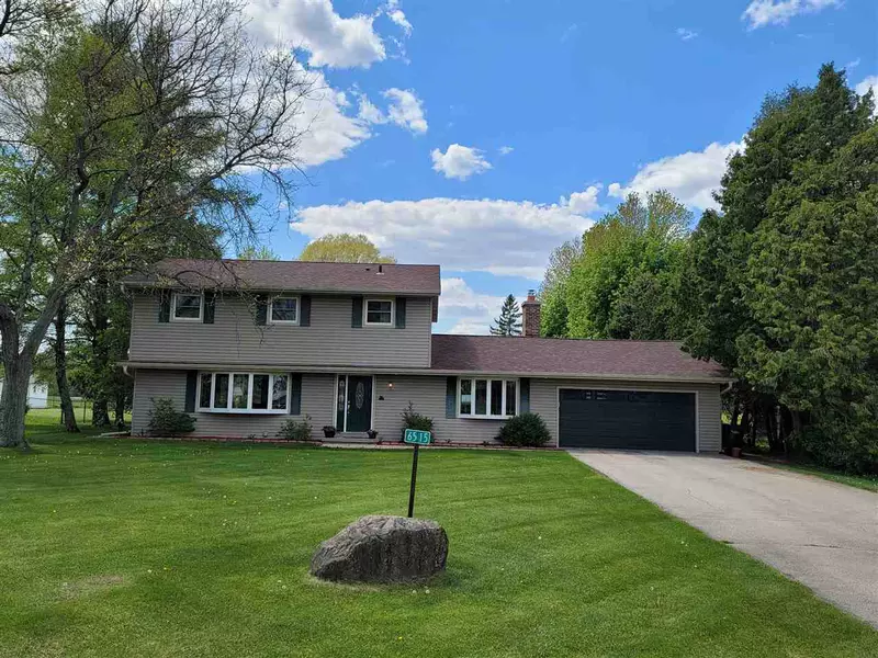 6515 Gina Ln, Deforest, WI 53532