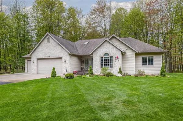 7623 River Ridge Road, Canadian Lakes, MI 49346