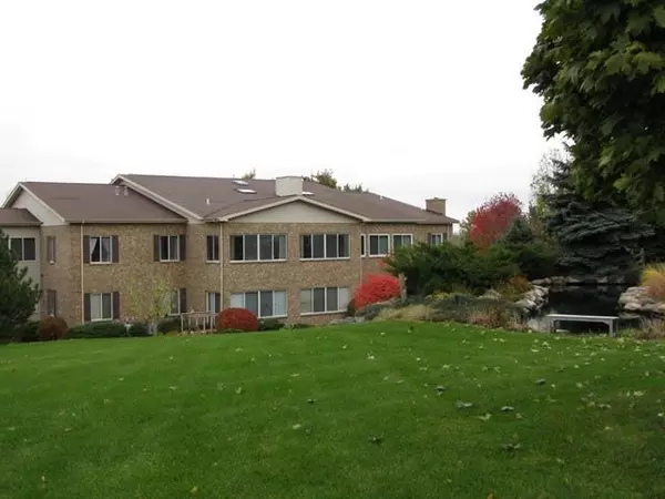 1604 S GOLF GLEN #C, Madison, WI 53704