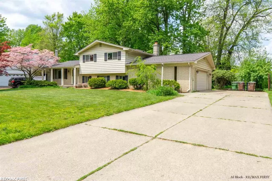 7021 Chirco, Shelby Twp, MI 48316