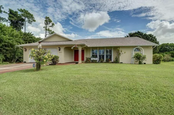 1297 SE Mcfarlane AVE, Port Saint Lucie, FL 34952