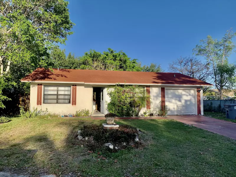 7480 Sunny Hill TER, Lantana, FL 33462