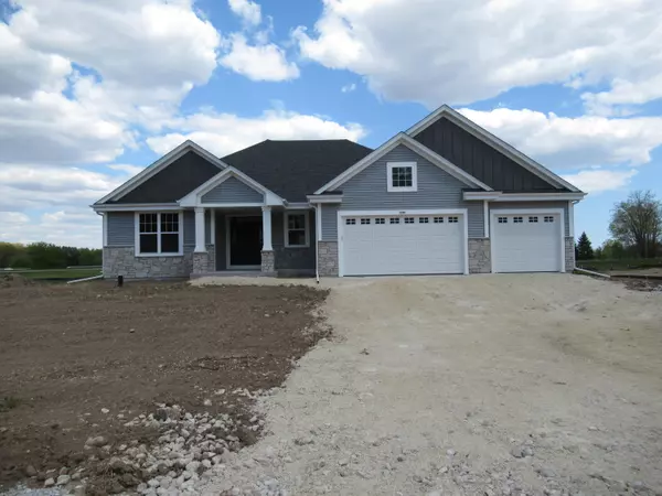 1780 Grandview Dr, Slinger, WI 53086