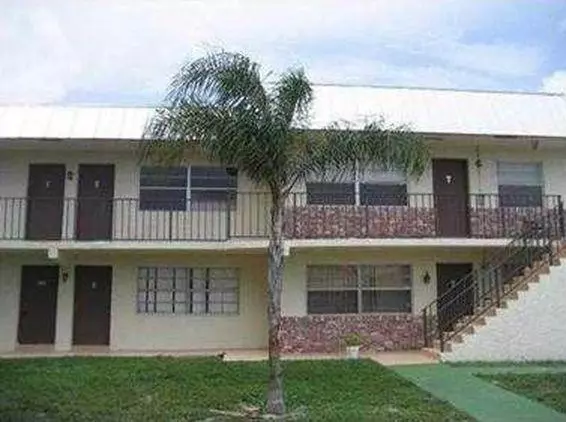 202 NW 32nd CT 206, Pompano Beach, FL 33064