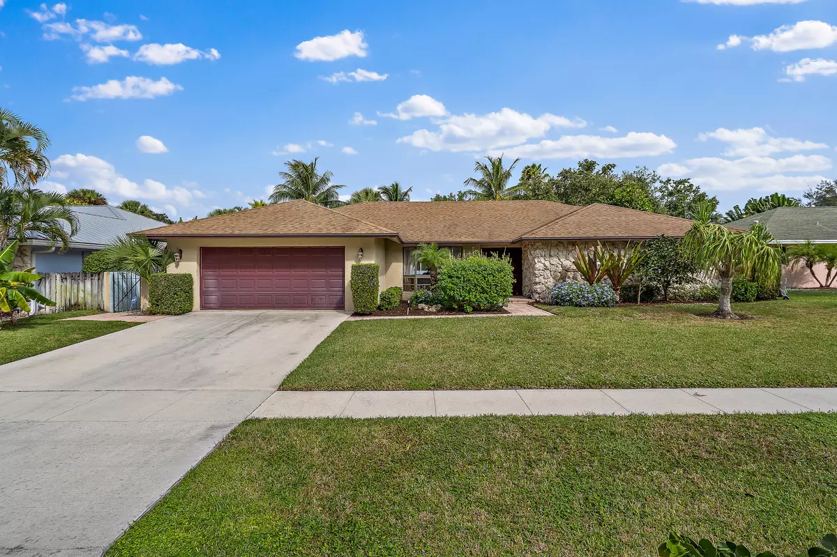 Palm Beach Gardens, FL 33410,2549 S Pepperwood CIR