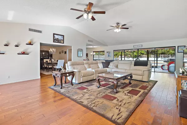 Palm Beach Gardens, FL 33410,2549 S Pepperwood CIR