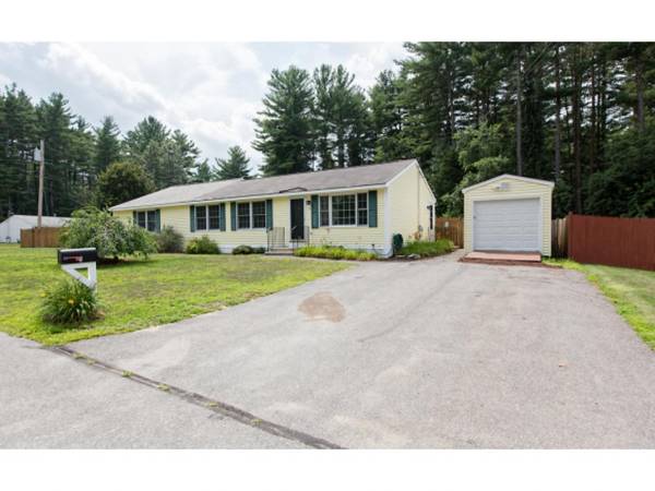 5 Santa Fe RD, Nashua, NH 03062