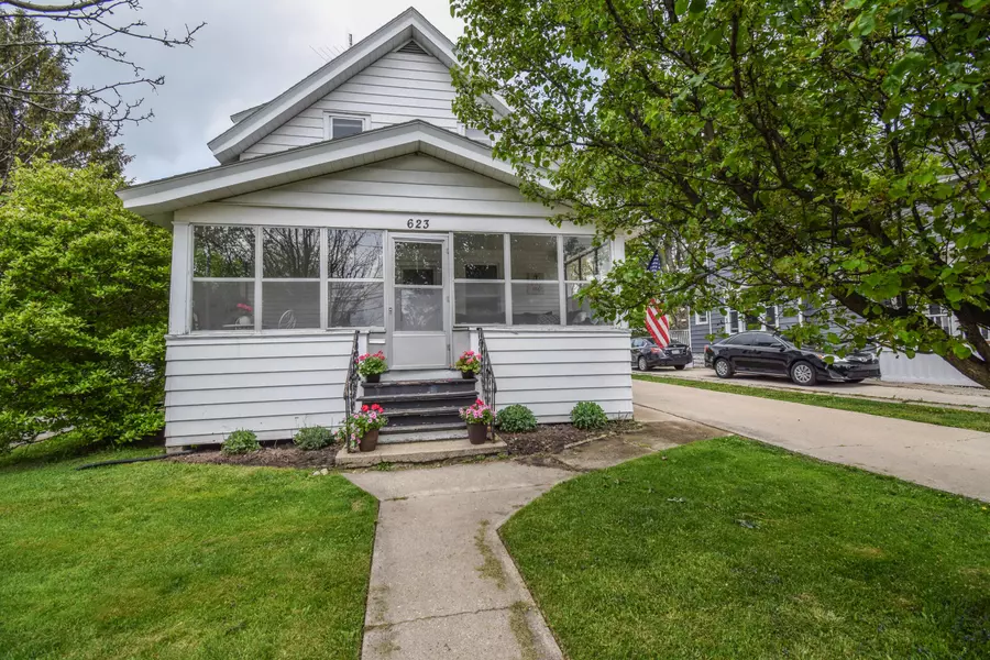 623 N Main St, Lake Mills, WI 53551