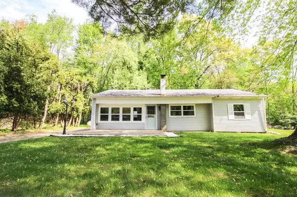 Three Rivers, MI 49093,11444 N Horseshoe Drive