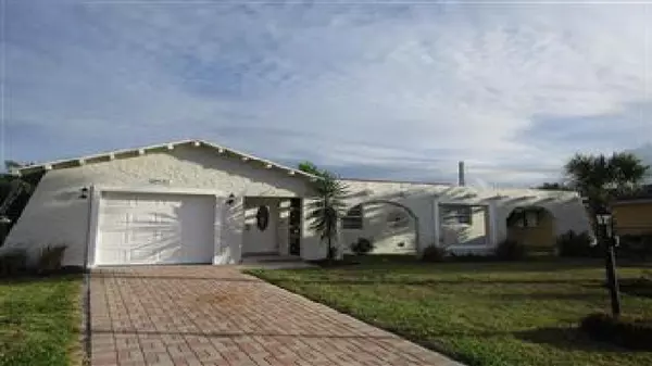 3931 Flag DR, Palm Beach Gardens, FL 33410