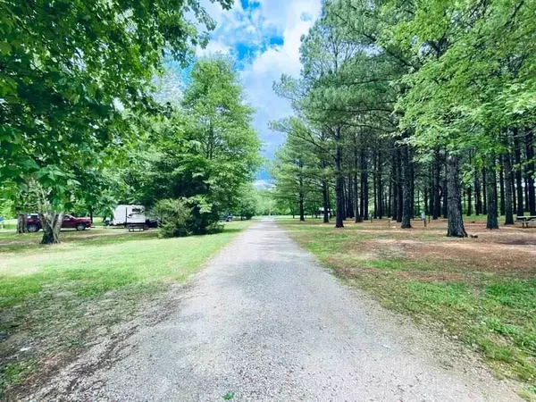 Mountain View, AR 72560,214 Sylamore Creek Road