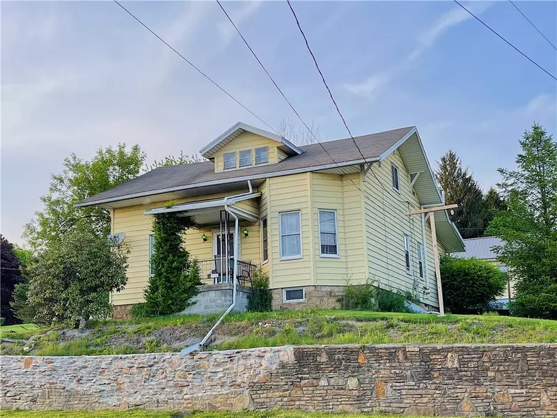 1688 Pitt Street, Jennerstown, PA 15547