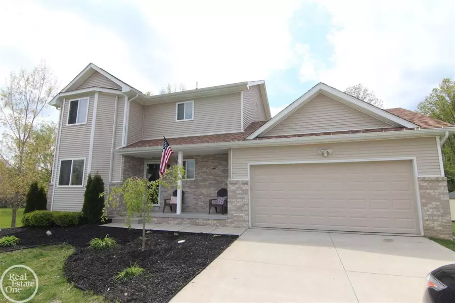 5132 Redwood lane, Grand Blanc, MI 48439