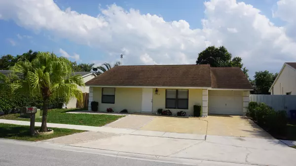 Lake Worth, FL 33463,5760 Dewitt PL