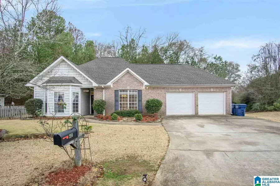 214 KING ARTHUR PL, Alabaster, AL 35007