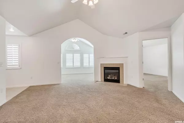 Lehi, UT 84043,185 S 1970 W #O-1