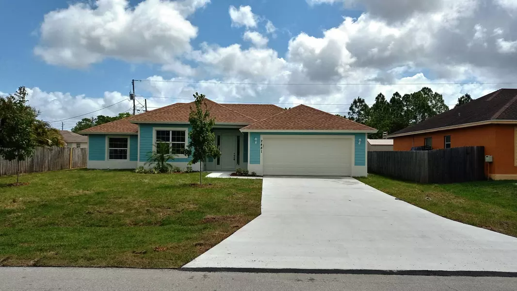 2481 SW Webster LN, Port Saint Lucie, FL 34953