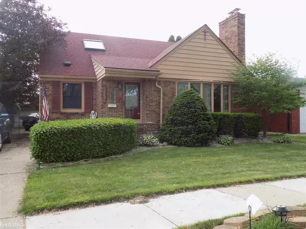 22831 Petersburg, Eastpointe, MI 48021