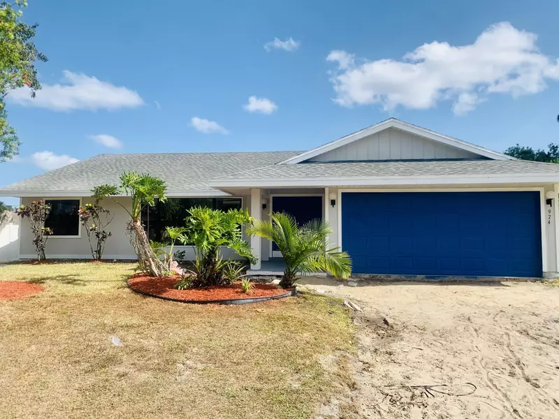 974 SE Belfast AVE, Port Saint Lucie, FL 34984