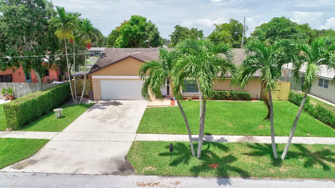 103 Pinehurst LN, Boca Raton, FL 33431