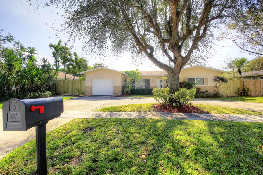 29 Pinehurst Ln LN, Boca Raton, FL 33431