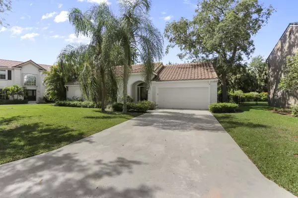 Palm Beach Gardens, FL 33418,10223 Hunt Club LN