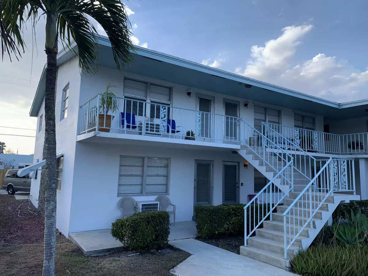 Lake Worth Beach, FL 33460,401 N J ST 7