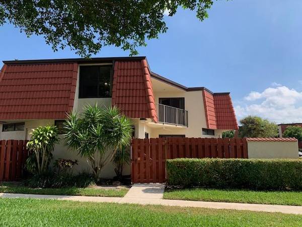 3807 Victoria DR, West Palm Beach, FL 33406