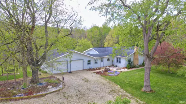 5867 W Pook Road, South Whitley, IN 46787