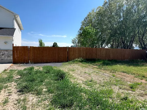 Elwood, UT 84337,4325 W 9600 N