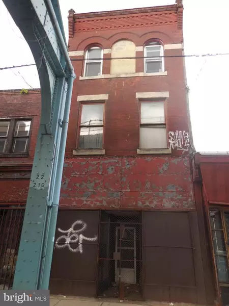 2218 N FRONT ST, Philadelphia, PA 19133