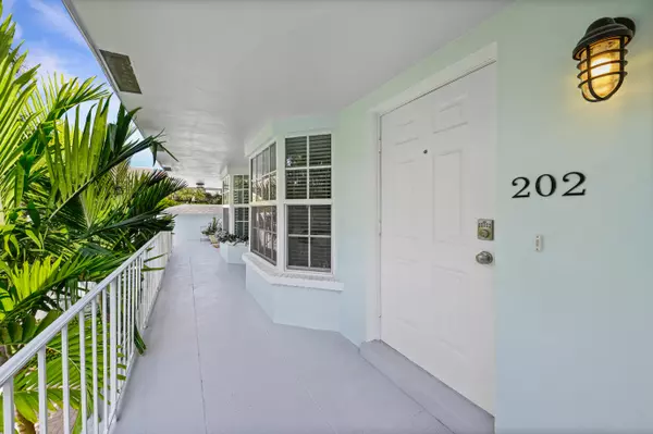 Delray Beach, FL 33483,1108 Ocean TER 202