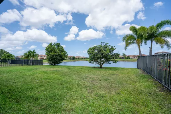 Lake Worth, FL 33463,7124 Damita DR