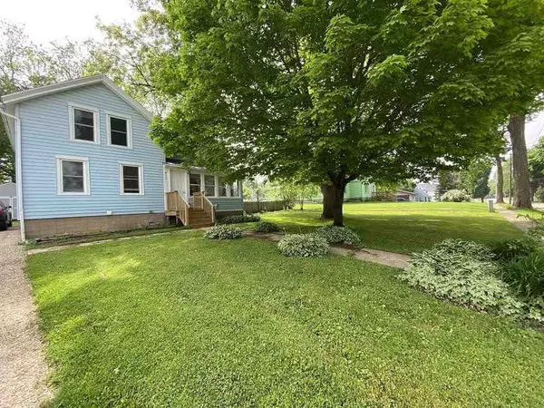 815 Woodside Ave, Ripon, WI 54971