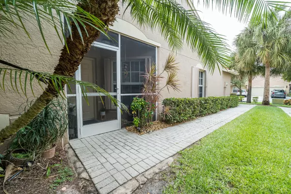 Boynton Beach, FL 33472,8436 Logia CIR