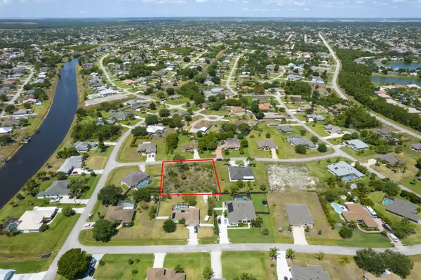 Port Saint Lucie, FL 34953,3903 SW Darmouth ST