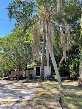 3848 SE Grant ST, Stuart, FL 34997