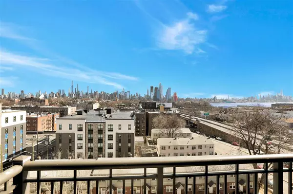 Union City, NJ 07087,3312 HUDSON AVE #6F