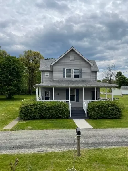 48 Railroad St, Smithfield, PA 15401