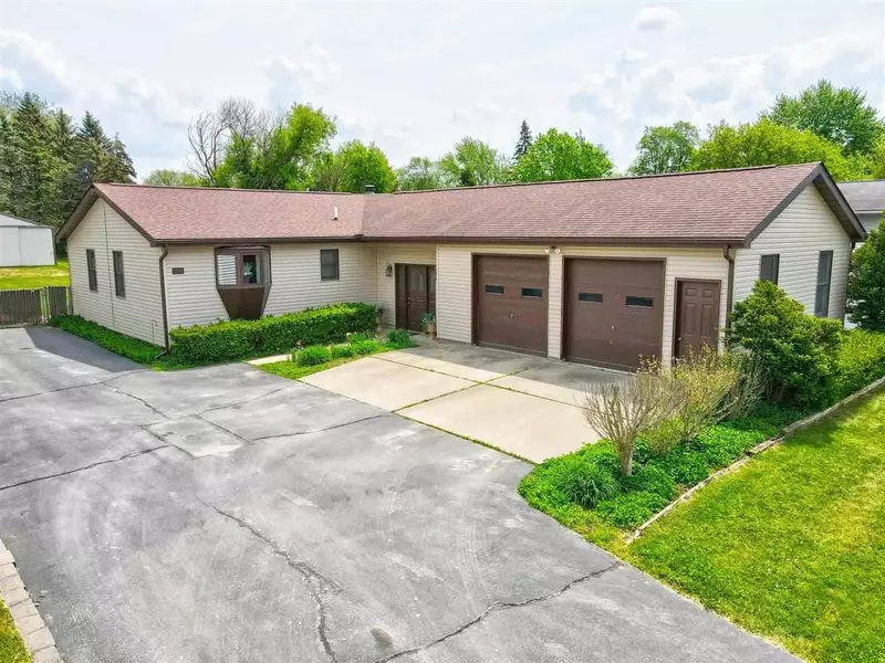 3028 Egleston, Flint, MI 48506