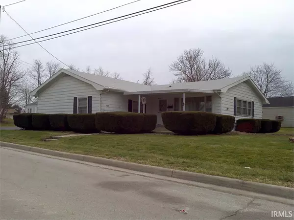 895 Dimond Street, Huntington, IN 46750-1913